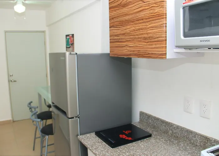 Hotel Xell Suites & 3*