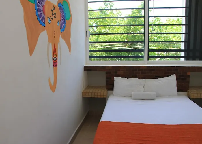 Hotel Xell Suites &