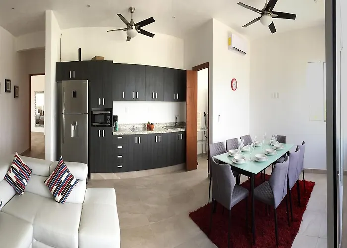 Xell Suites & Playa del Carmen