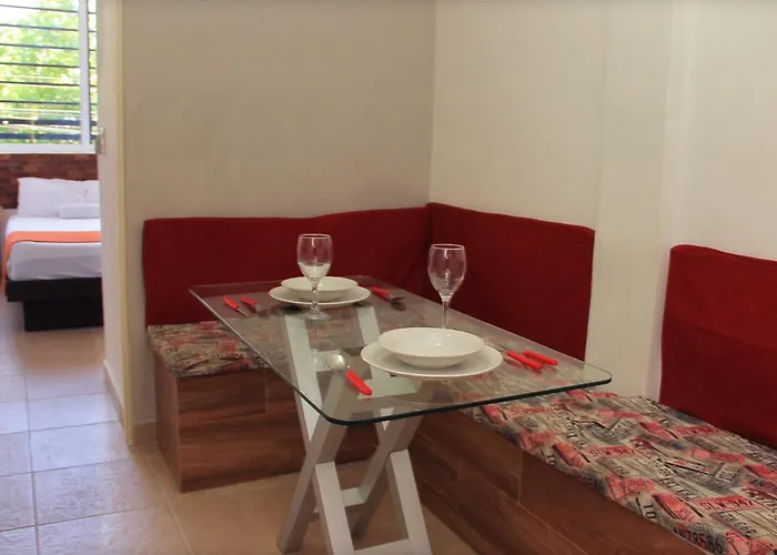 Xell Suites & 3*